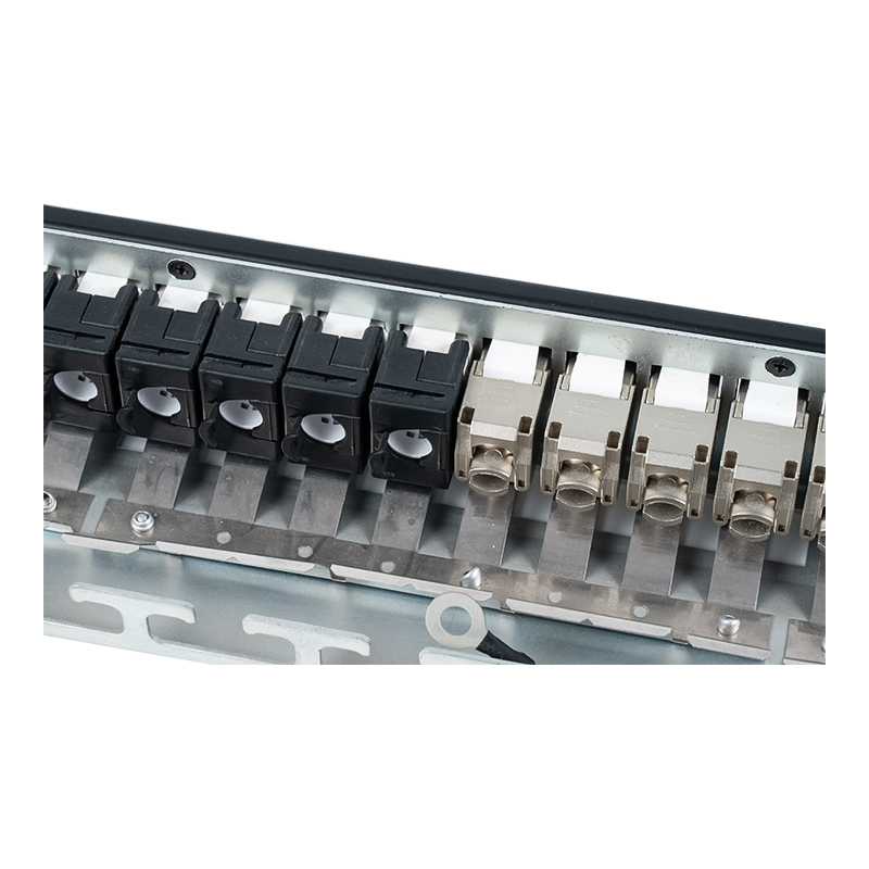 19-дюймовая экранированная коммутационная панель 1U на 24 порта (с модулем C6A) SP-3246S-24P